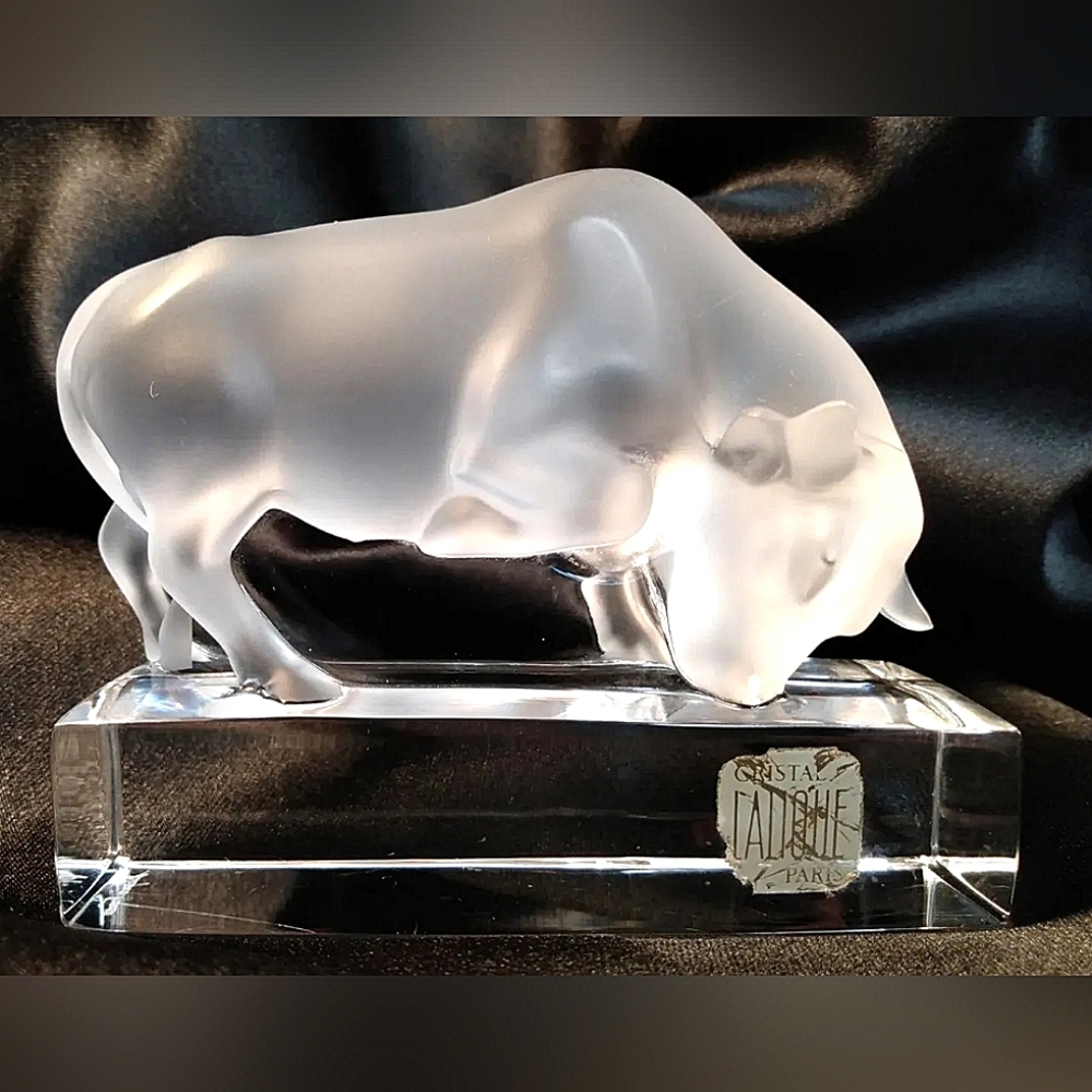 Vintage Lalique France BULL figurine frosted crystal paperweight Taurus SIGNED